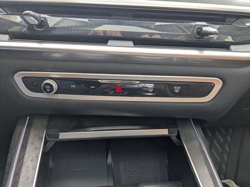 Used 2023 BMW X7 xDrive40i w/ Premium Package AWD/4WD image 20