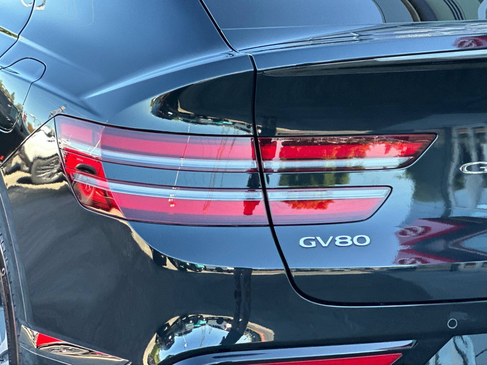 Used 2025 Genesis GV80 3.5T e-SC AWD/4WD image 25