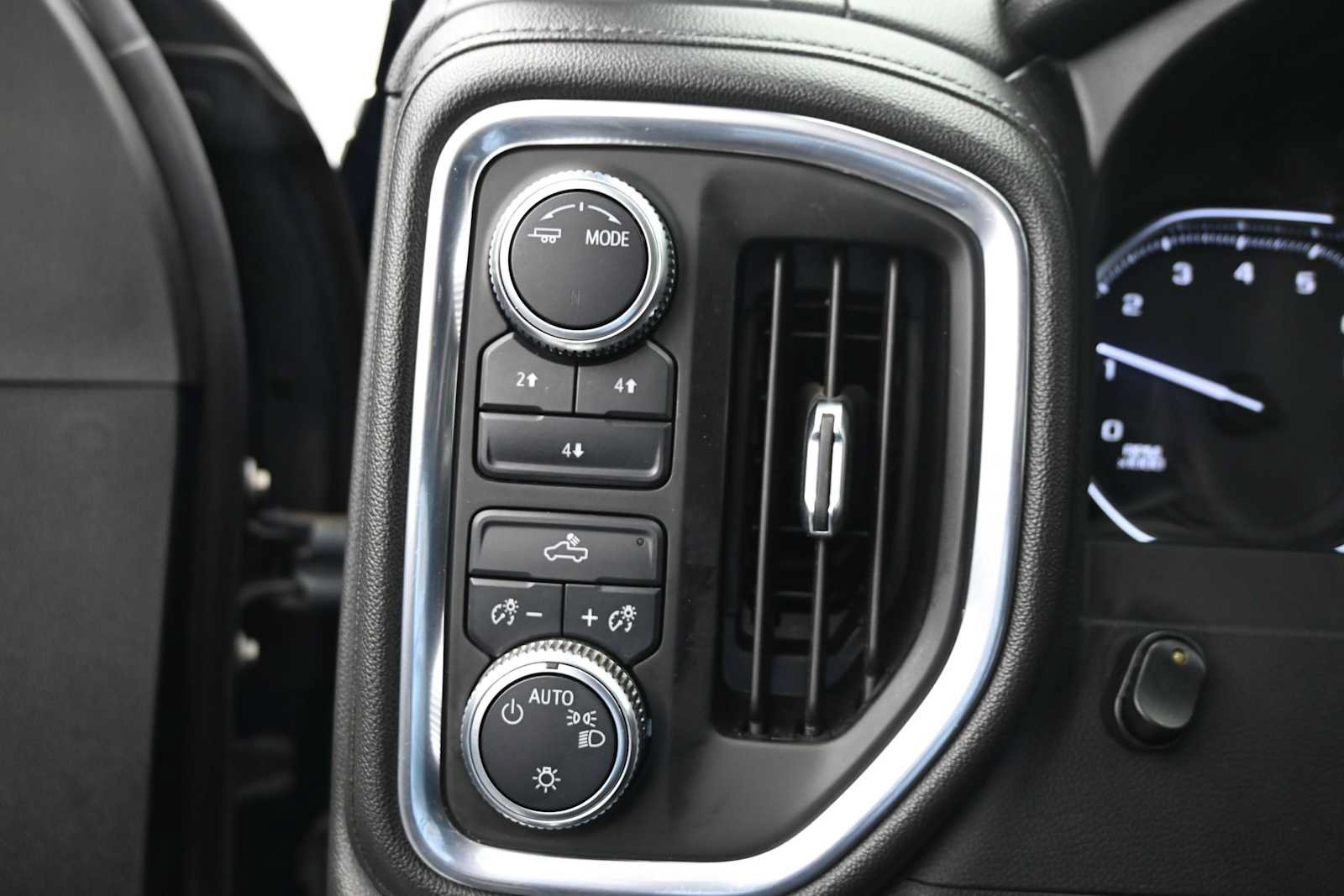 Used 2021 GMC Sierra 2500 SLE AWD/4WD image 12