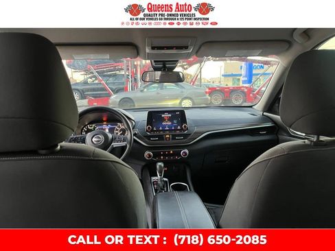 Used 2024 Nissan Altima 2.5 SV image 17