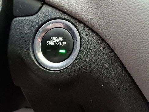 Used 2023 Chevrolet Equinox LS AWD/4WD image 29