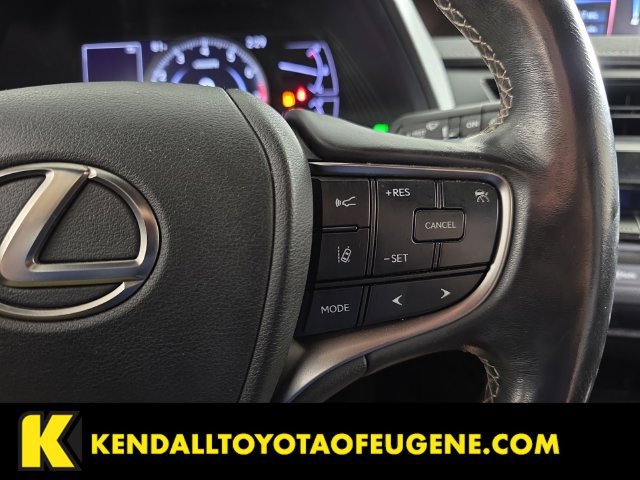 Used 2019 Lexus UX 200 FWD image 13