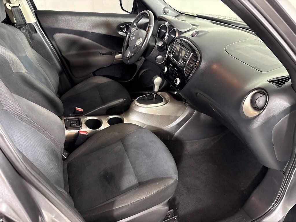 Used 2017 Nissan Juke SV AWD/4WD image 17