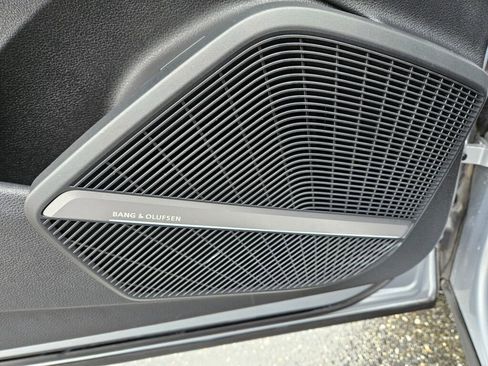 Used 2018 Audi SQ5 Prestige w/ Prestige Package AWD/4WD image 19