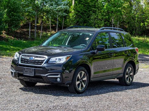 Used 2018 Subaru Forester 2.5i Limited AWD/4WD image 1