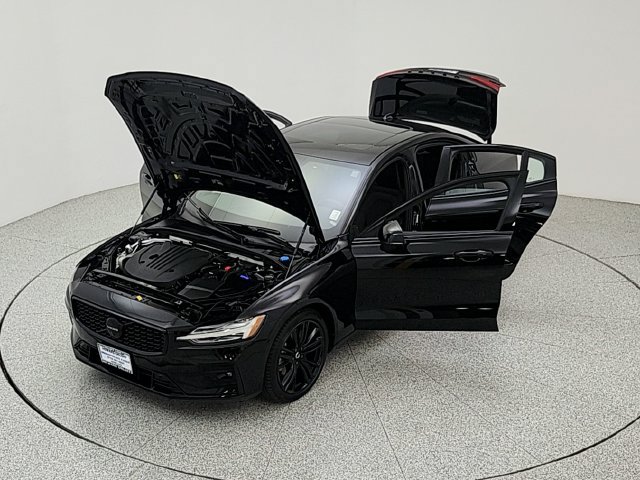 Certified 2024 Volvo S60 B5 Plus w/ Climate Package AWD/4WD image 38