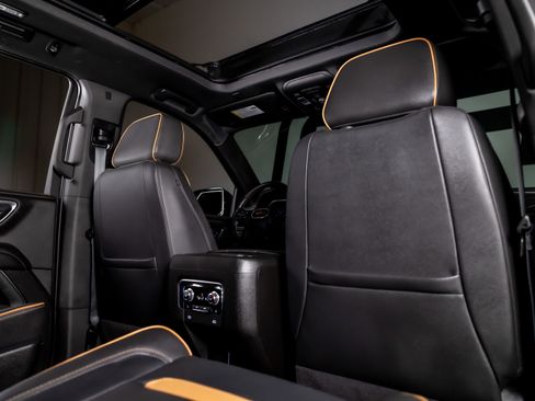 Used 2022 GMC Yukon AT4 w/ Max Trailering Package image 29