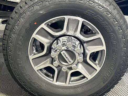 New 2025 Ford F350 XLT w/ FX4 Off-Road Package image 26