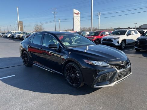 Used 2024 Toyota Camry XSE image 20