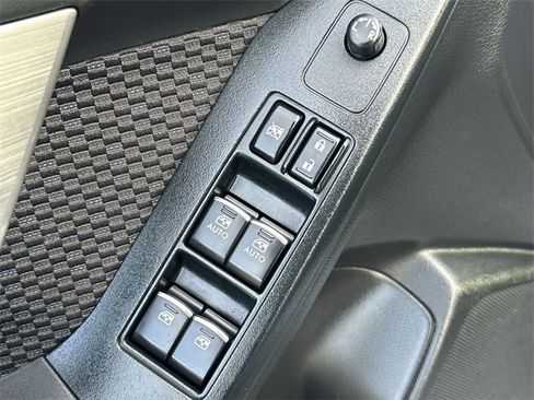 Used 2018 Subaru Forester 2.5i Premium image 15