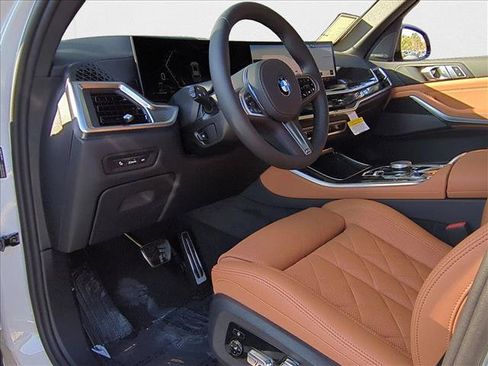 Used 2026 BMW X5 sDrive40i w/ M Sport Package RWD image 10