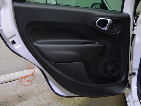 Used 2015 FIAT 500L Trekking FWD image 13