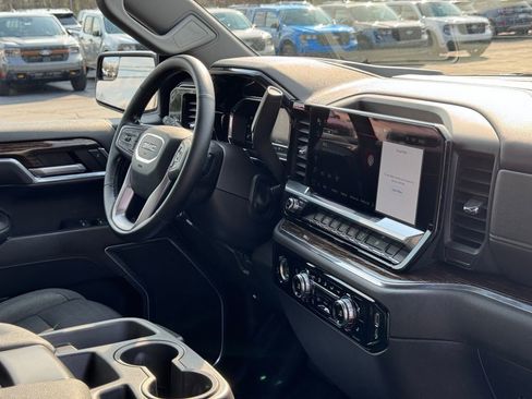 Used 2023 GMC Sierra 1500 Elevation w/ LPO, Elevation Black Package image 24