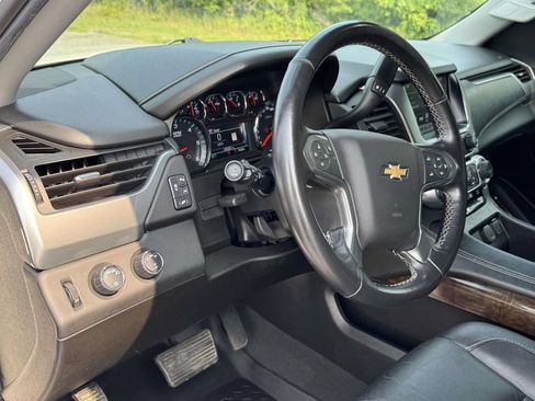 Used 2019 Chevrolet Tahoe LT AWD/4WD image 2