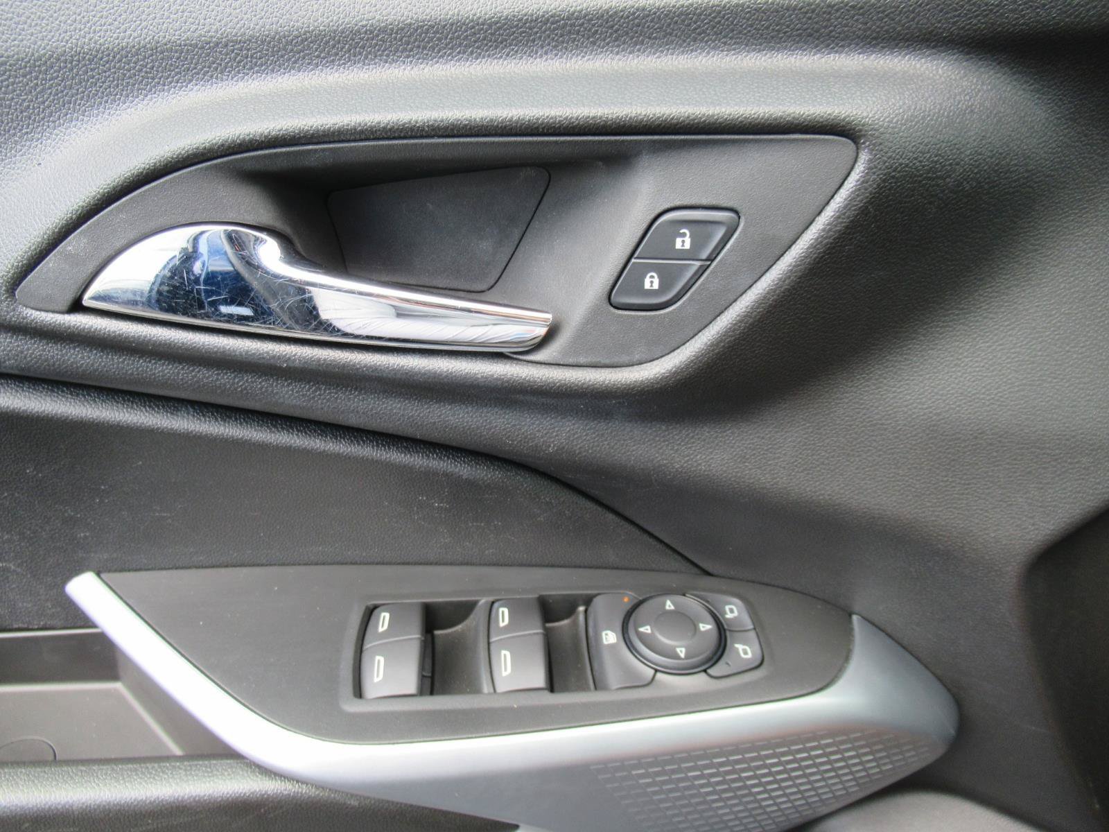 Certified 2024 Chevrolet Trax LS w/ LS Convenience Package FWD image 22