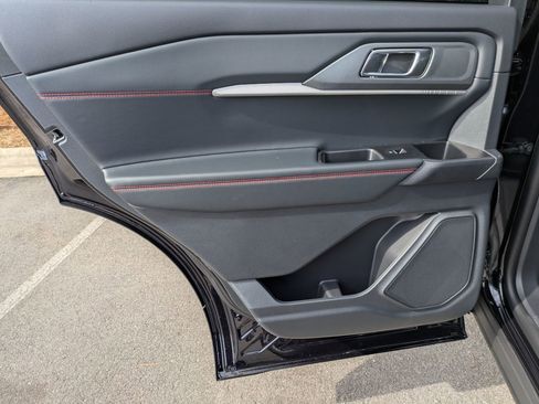 New 2026 Ford Explorer ST-Line w/ ST-Line Street Pack image 25