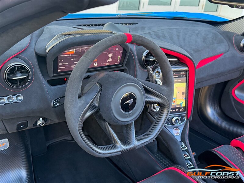 Used 2022 McLaren 765LT RWD image 31