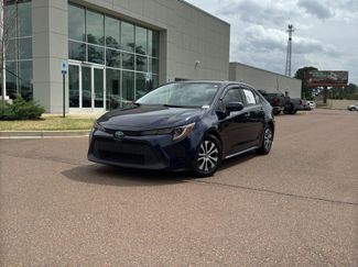 Used 2022 Toyota Corolla LE video 1
