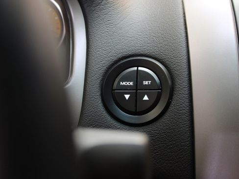 Used 2005 Pontiac GTO image 38