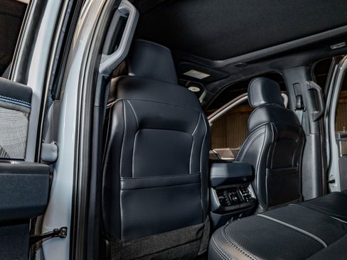 Used 2025 Ford F350 Platinum image 26