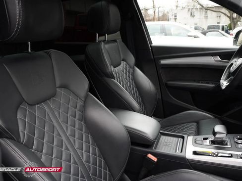 Used 2019 Audi SQ5 Premium Plus w/ Premium Plus Package image 33