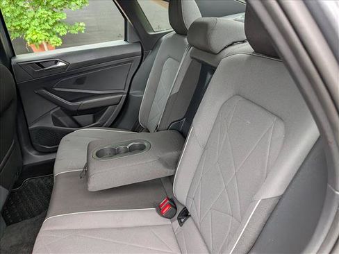 Certified 2025 Volkswagen Jetta Sport FWD image 21