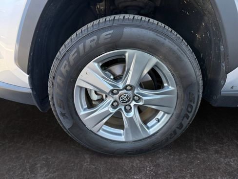 Used 2023 Toyota RAV4 LE AWD/4WD image 15