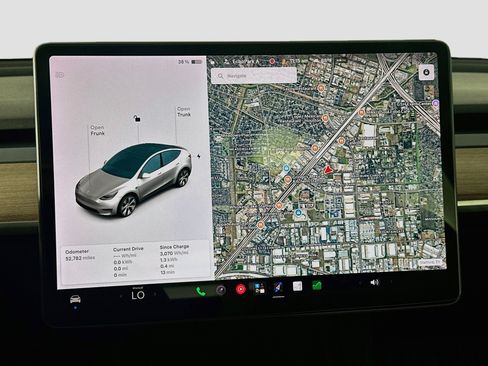 Used 2021 Tesla Model Y Long Range AWD/4WD image 21