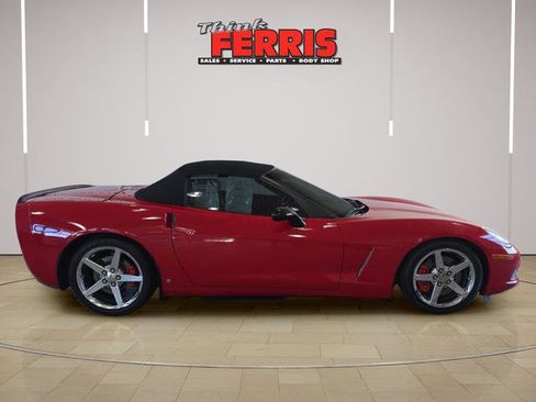 Used 2007 Chevrolet Corvette Convertible w/ Preferred Equipment Group RWD image 4