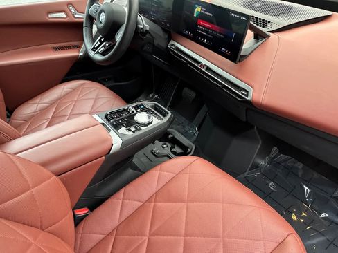 Used 2025 BMW iX M60 image 17