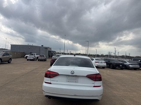 Used 2017 Volkswagen Passat 1.8T SE image 20