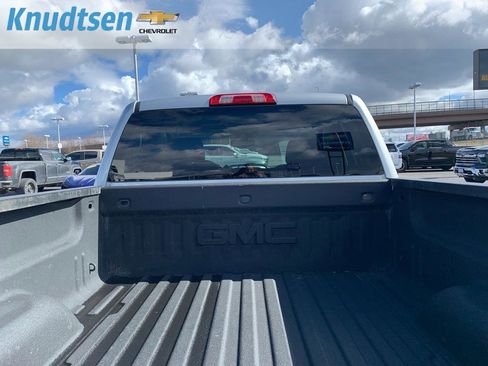 Used 2017 GMC Sierra 1500 SLE image 15