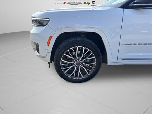 Used 2021 Jeep Grand Cherokee L Summit image 9