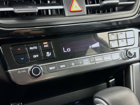 Used 2025 Kia Seltos S FWD image 24
