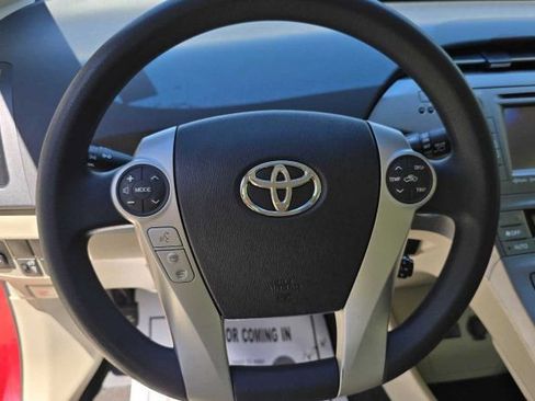 Used 2013 Toyota Prius Three image 18