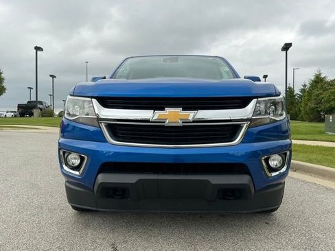 Used 2018 Chevrolet Colorado LT w/ LT Convenience Package AWD/4WD image 8