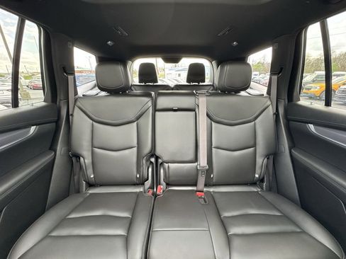 Used 2024 Cadillac XT6 Luxury w/ LPO, Floor Liner Package AWD/4WD image 23