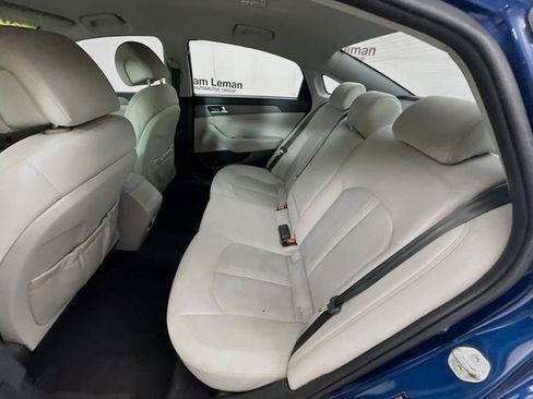 Used 2017 Hyundai Sonata SE image 21