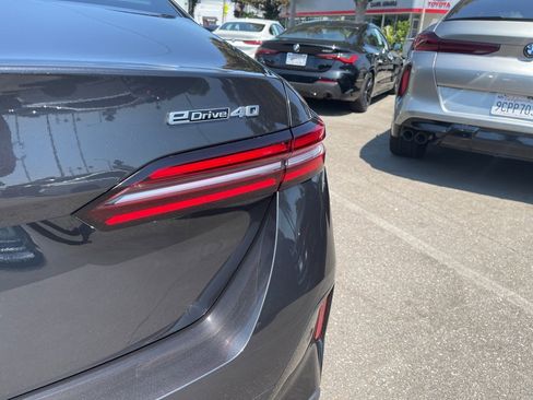 Used 2024 BMW i5 eDrive40i w/ M Sport Package image 10
