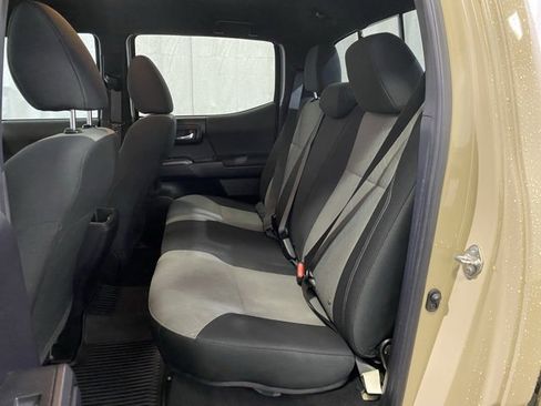 Certified 2020 Toyota Tacoma TRD Off-Road image 11