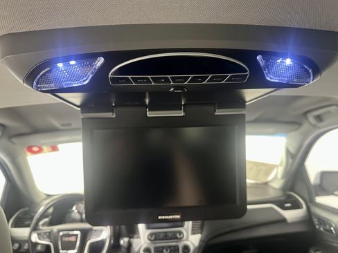 Used 2018 GMC Yukon SLT w/ HD Trailering Package AWD/4WD image 22