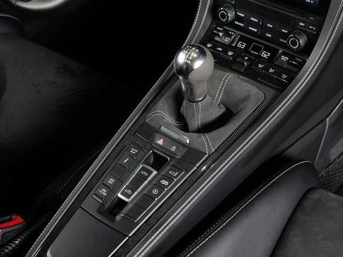 Certified 2021 Porsche 718 Boxster Spyder image 19