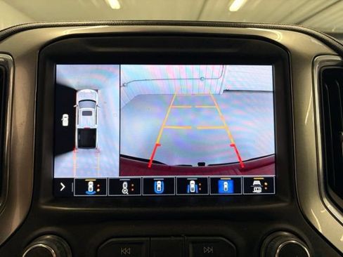 Used 2022 Chevrolet Silverado 1500 LTZ w/ LTZ Premium Package AWD/4WD image 17