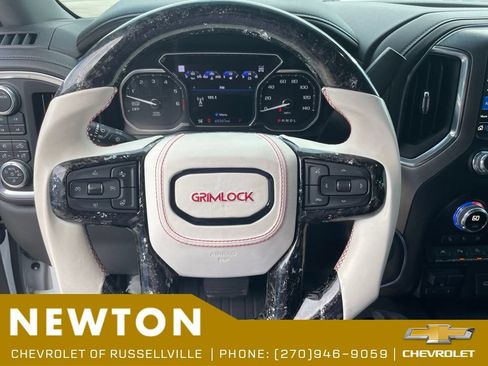 Used 2020 GMC Sierra 1500 Denali w/ Denali Ultimate Package AWD/4WD image 8