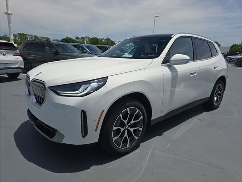 Certified 2026 BMW X3 xDrive30 w/ Premium Package AWD/4WD image 7