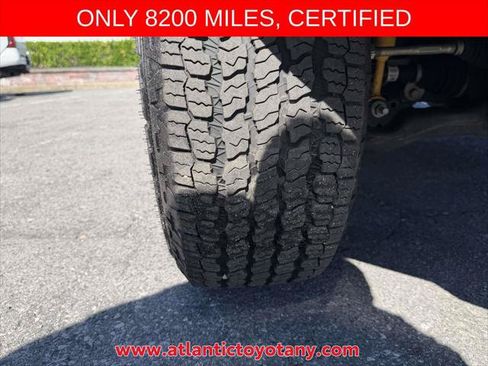 Certified 2023 Toyota Tacoma TRD Off-Road AWD/4WD image 18