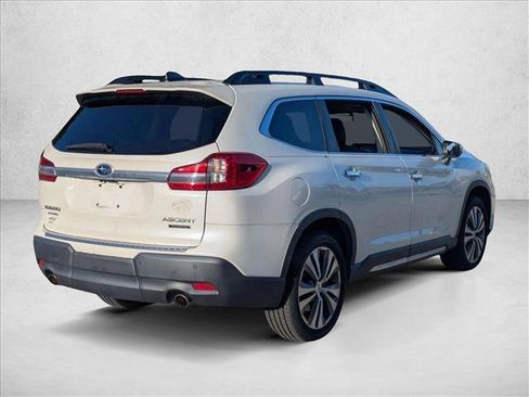 Used 2022 Subaru Ascent Touring AWD/4WD image 4