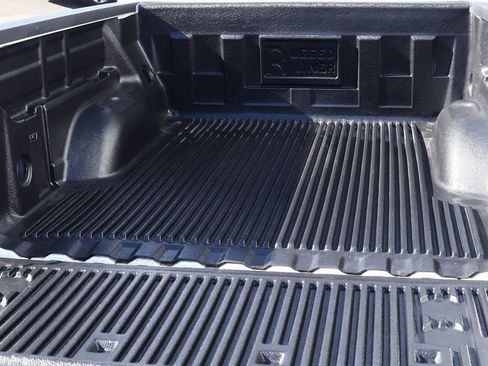 Used 2019 Chevrolet Colorado LT image 24