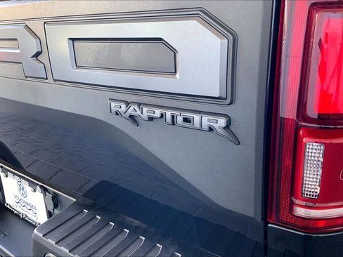 Used 2019 Ford F150 Raptor w/ Equipment Group 802A Luxury image 9