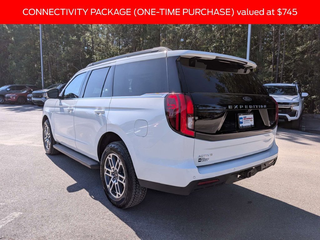 Used 2025 Ford Expedition Active AWD/4WD image 8